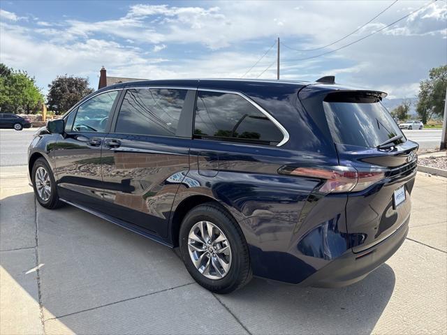 used 2024 Toyota Sienna car, priced at $39,995