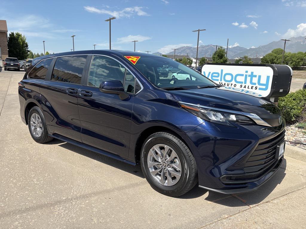 used 2024 Toyota Sienna car, priced at $36,995