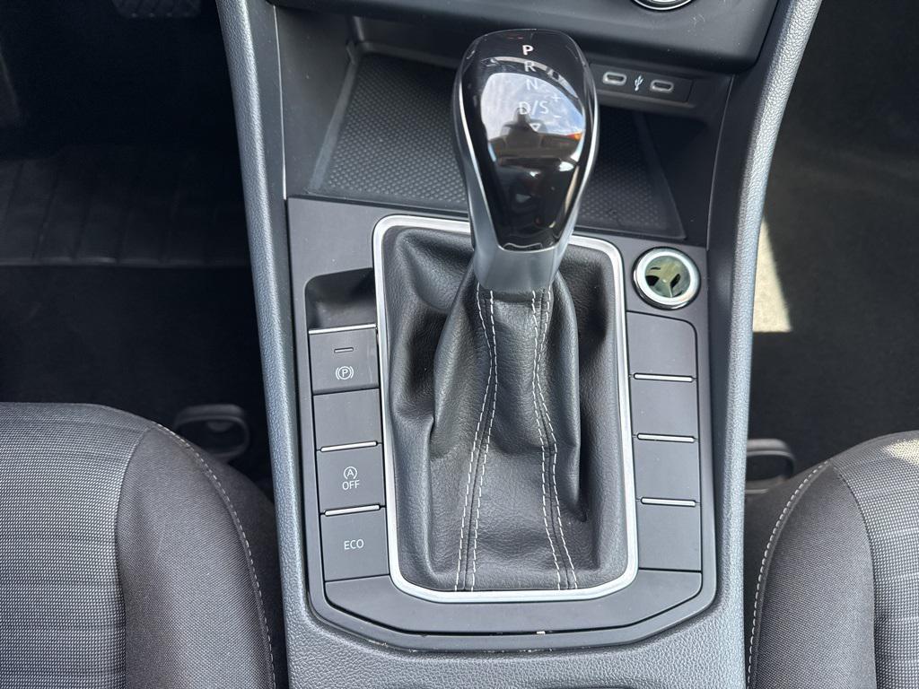 used 2024 Volkswagen Jetta car, priced at $18,995