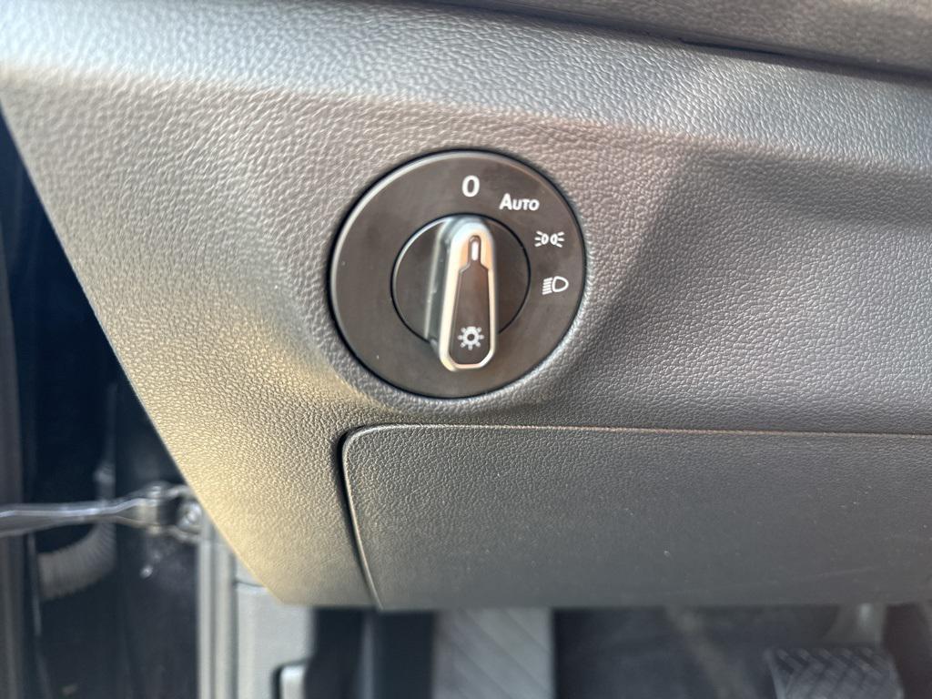 used 2024 Volkswagen Jetta car, priced at $18,995