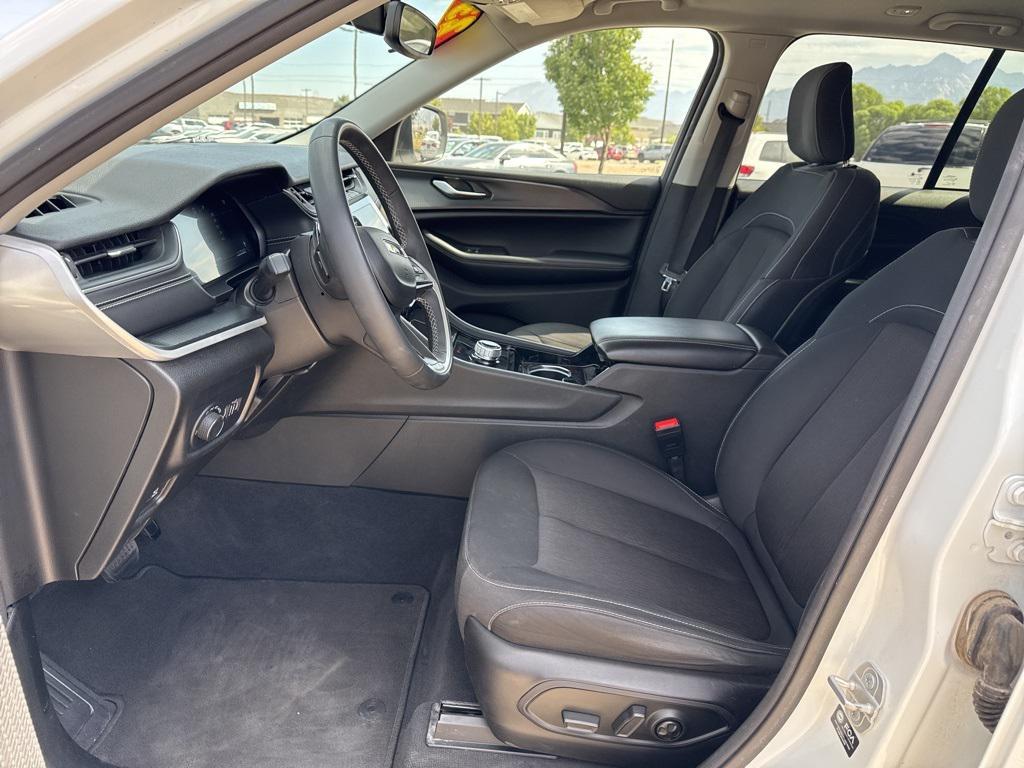used 2023 Jeep Grand Cherokee car, priced at $23,995