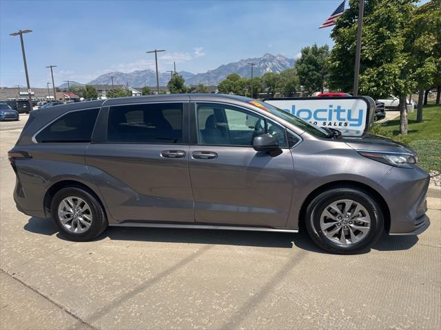 used 2023 Toyota Sienna car, priced at $31,995