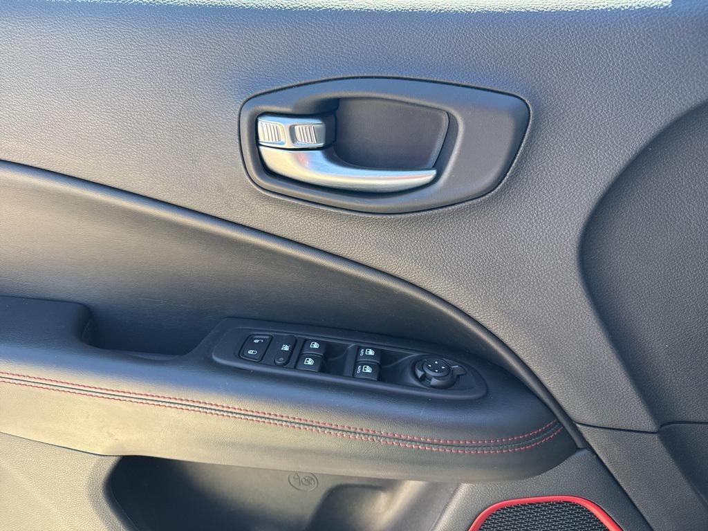 used 2020 Jeep Compass car, priced at $18,995