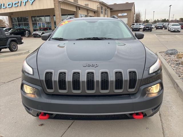 used 2015 Jeep Cherokee car, priced at $15,995