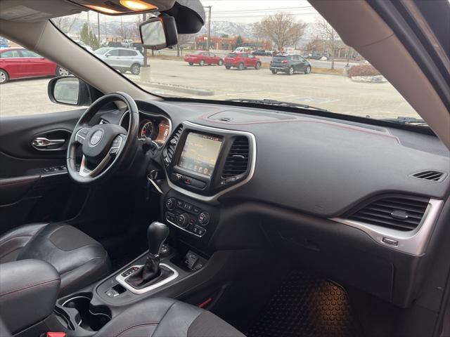 used 2015 Jeep Cherokee car, priced at $15,995