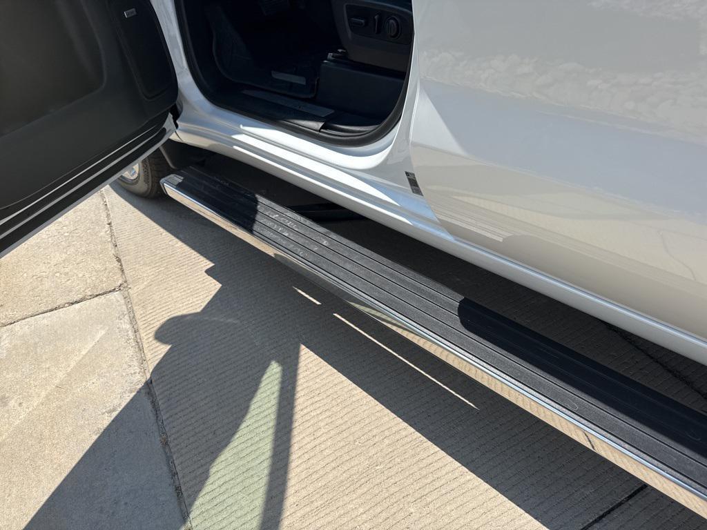 used 2021 Chevrolet Silverado 1500 car, priced at $46,995