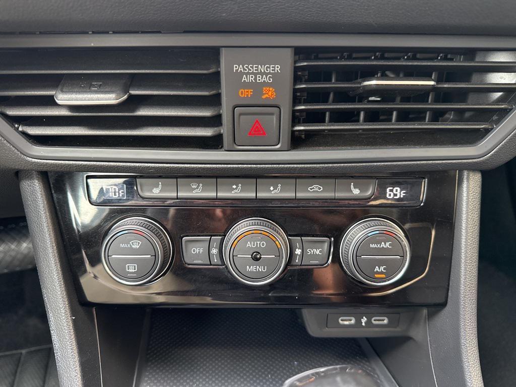 used 2024 Volkswagen Jetta car, priced at $18,995