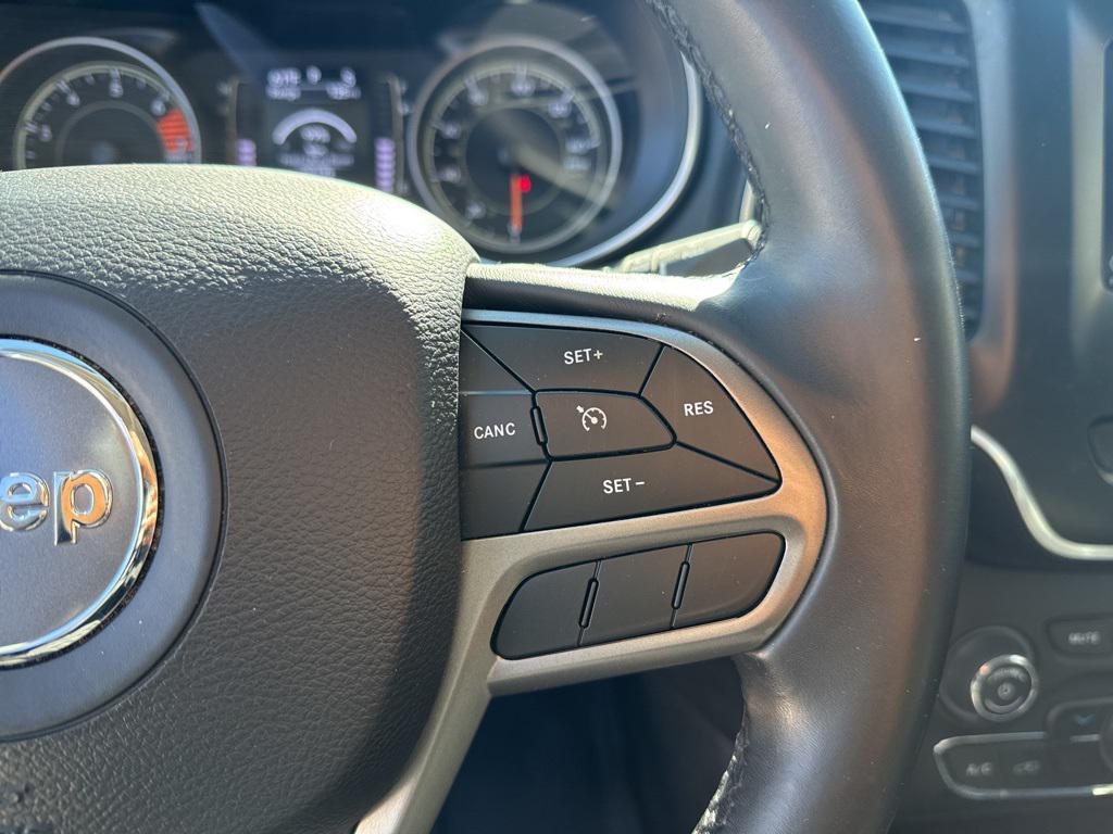 used 2019 Jeep Cherokee car, priced at $14,995