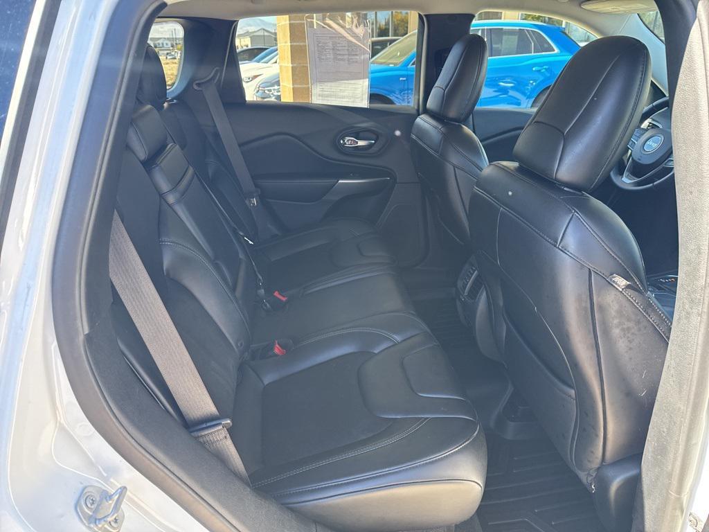 used 2019 Jeep Cherokee car, priced at $14,995