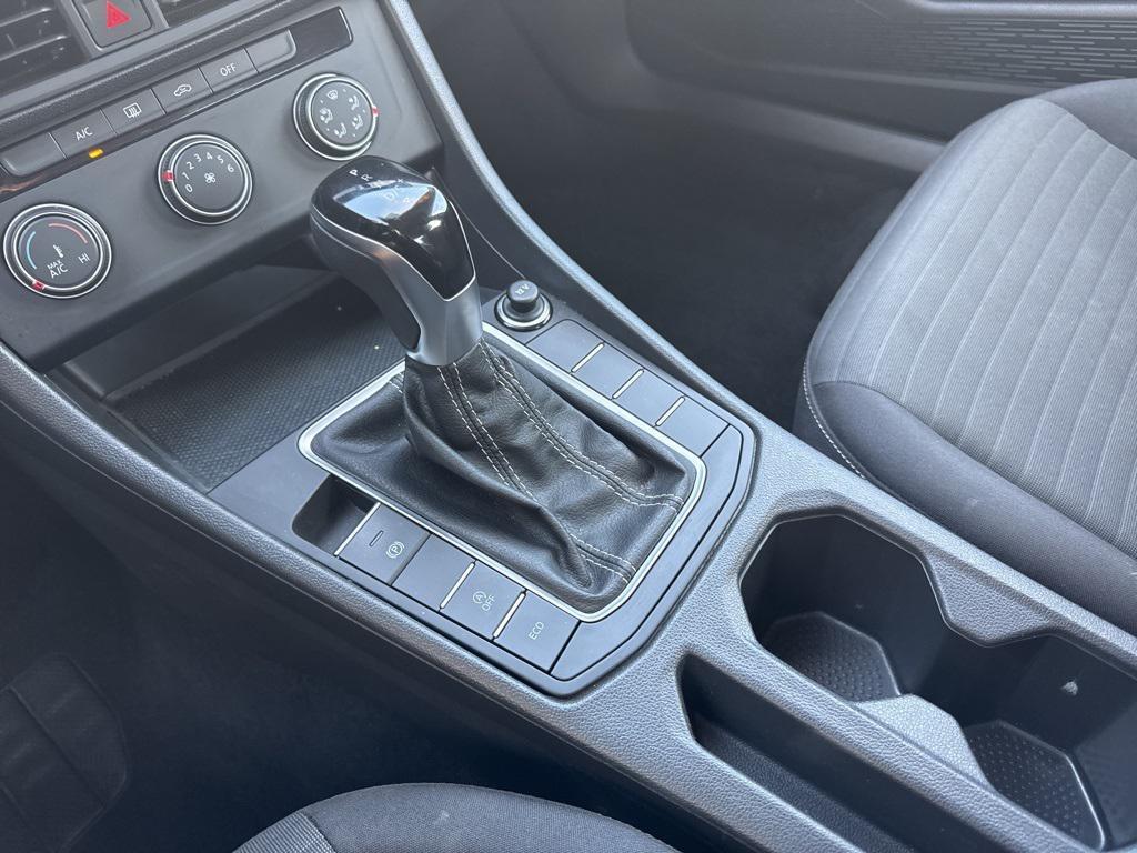 used 2024 Volkswagen Jetta car, priced at $17,995