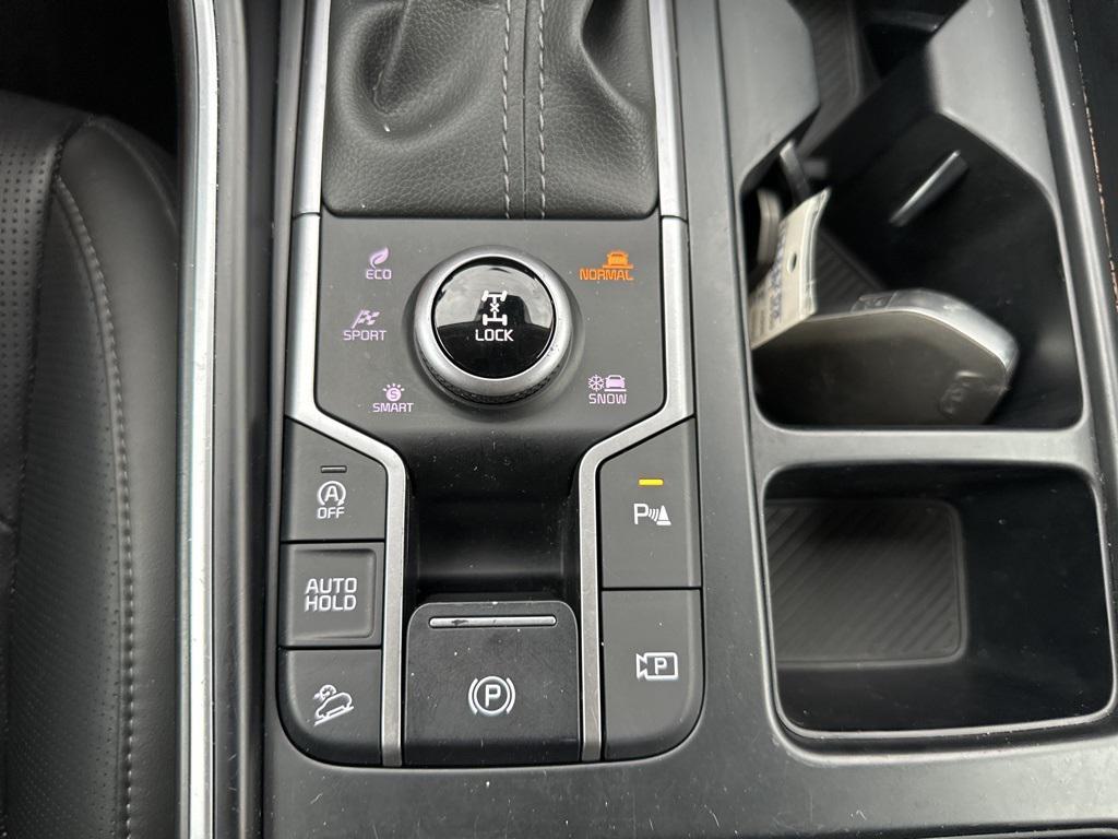 used 2024 Kia Sorento car, priced at $29,995