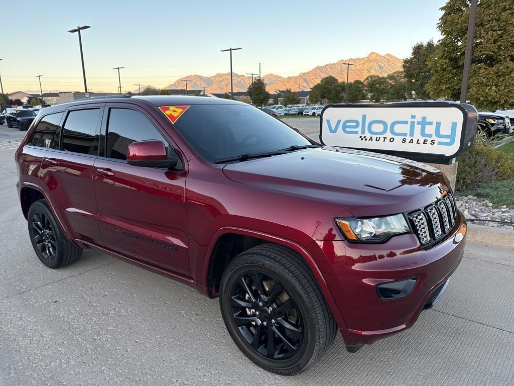 used 2022 Jeep Grand Cherokee car, priced at $27,995