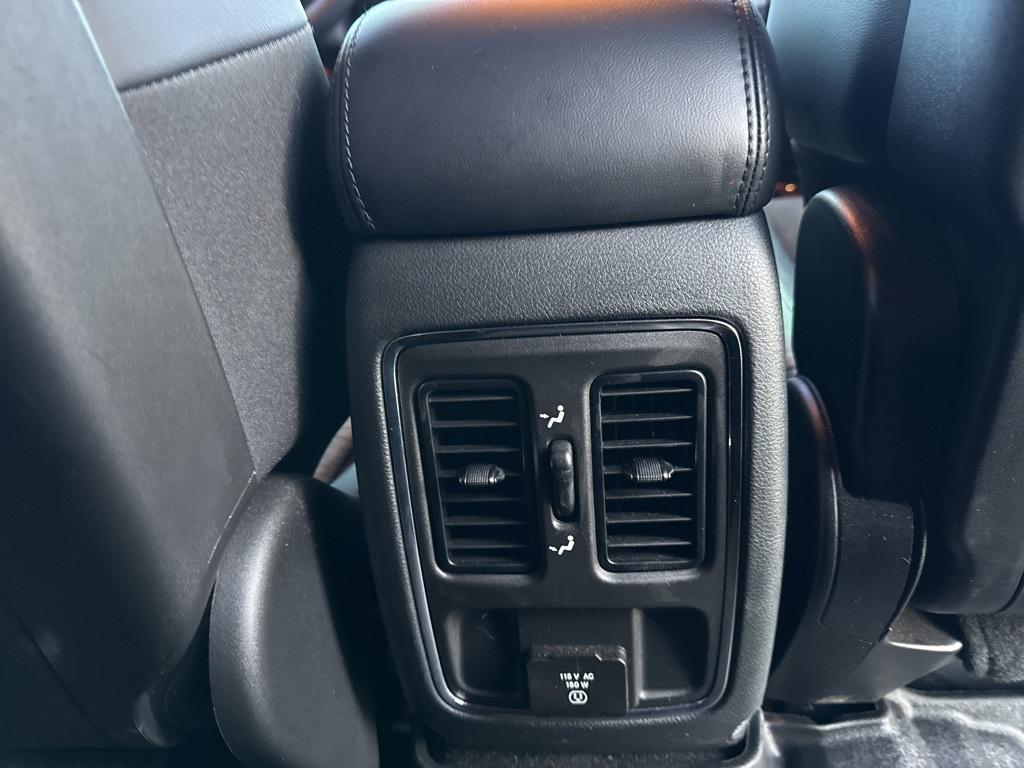used 2022 Jeep Grand Cherokee car, priced at $27,995