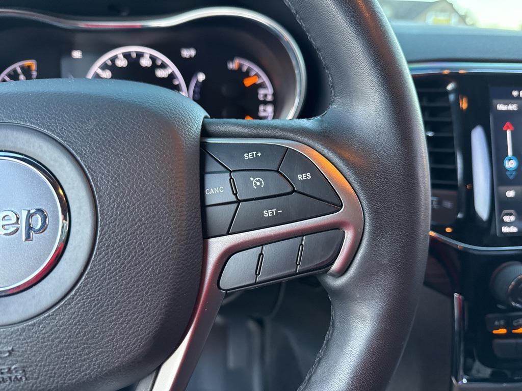 used 2022 Jeep Grand Cherokee car, priced at $27,995