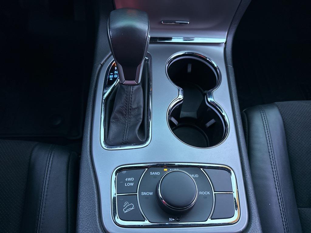 used 2022 Jeep Grand Cherokee car, priced at $27,995