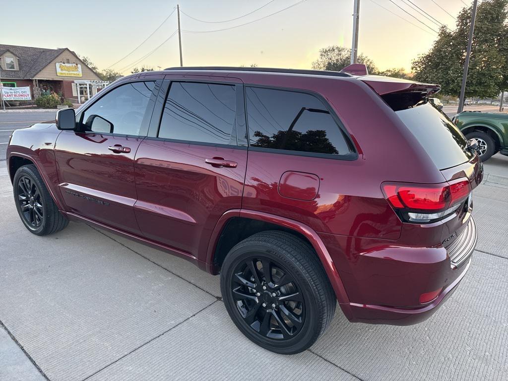 used 2022 Jeep Grand Cherokee car, priced at $27,995