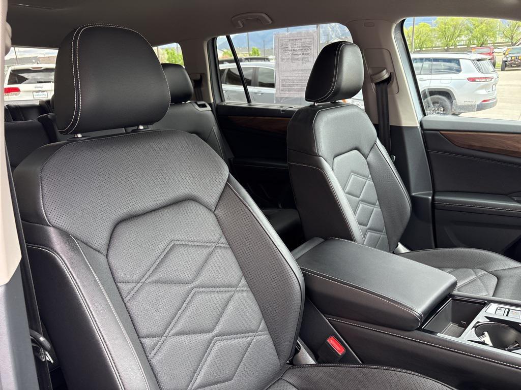 used 2024 Volkswagen Atlas car, priced at $32,995
