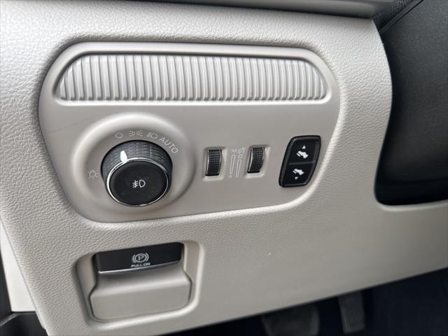used 2022 Jeep Wagoneer car, priced at $43,995