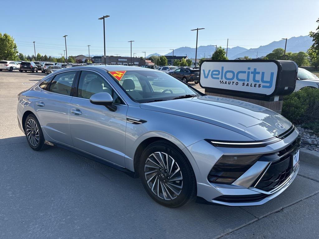 used 2024 Hyundai Sonata Hybrid car, priced at $23,995