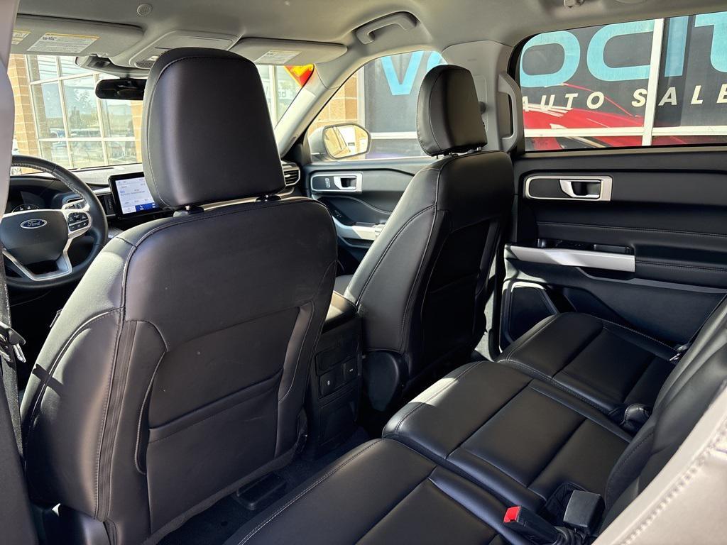used 2024 Ford Explorer car, priced at $26,995