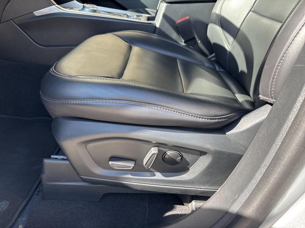used 2024 Ford Explorer car, priced at $26,995
