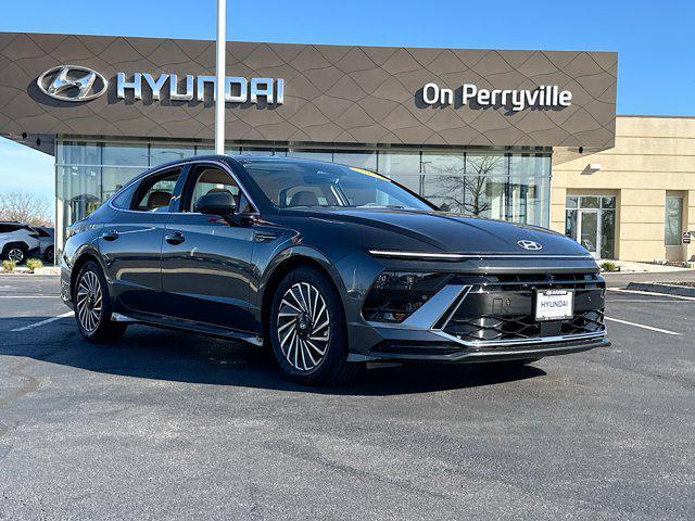 new 2025 Hyundai Sonata Hybrid car, priced at $39,155