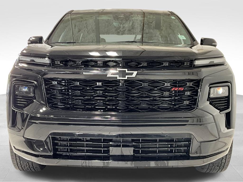 used 2024 Chevrolet Traverse car, priced at $52,900