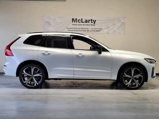 new 2025 Volvo XC60 car, priced at $60,660