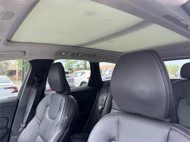 used 2022 Volvo XC60 car, priced at $39,990
