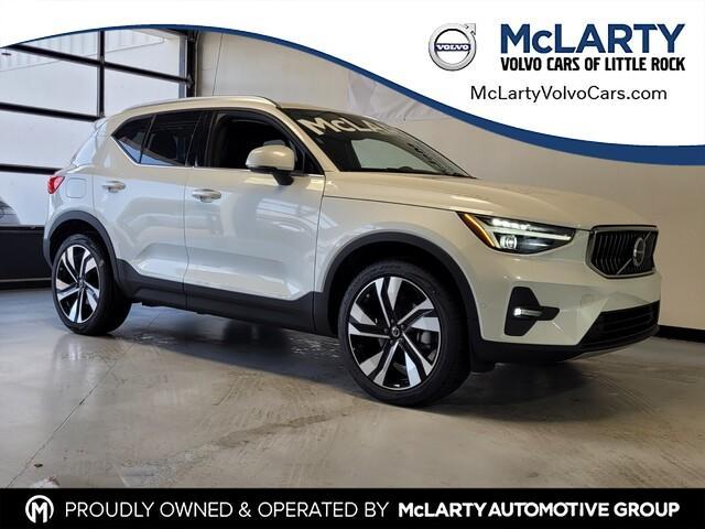 new 2025 Volvo XC40 car, priced at $51,565