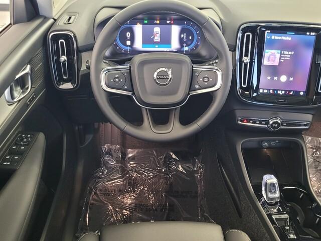 new 2025 Volvo XC40 car, priced at $51,565