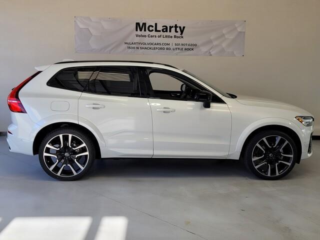 new 2025 Volvo XC60 car, priced at $61,330