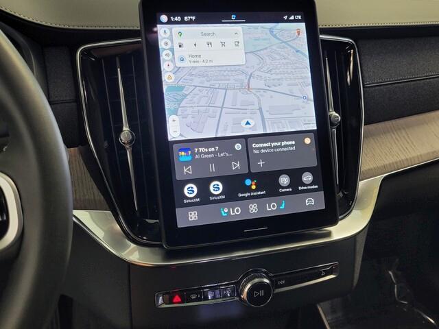 new 2025 Volvo XC90 Plug-In Hybrid car, priced at $82,405