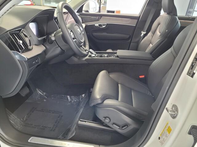 new 2025 Volvo XC90 Plug-In Hybrid car, priced at $82,405