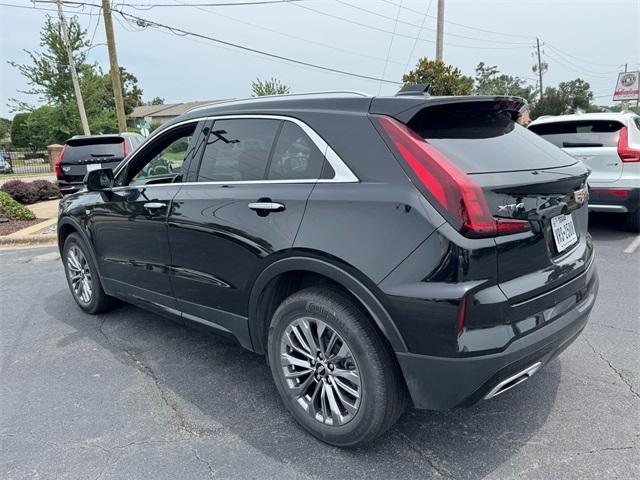 used 2025 Cadillac XT4 car, priced at $41,990
