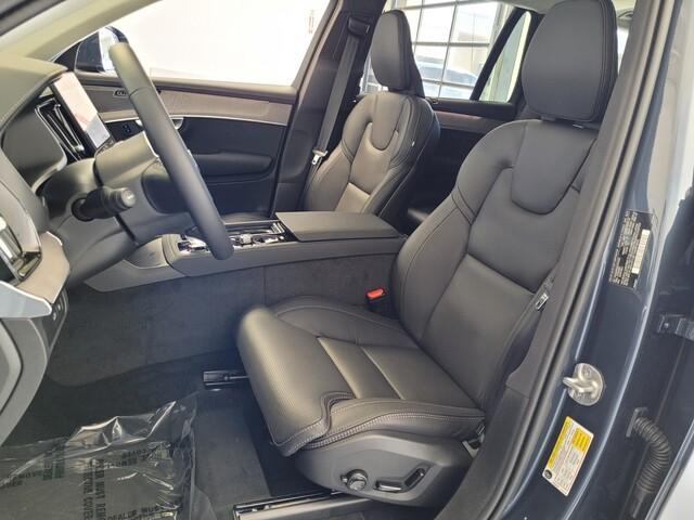 new 2025 Volvo XC90 Plug-In Hybrid car, priced at $82,405