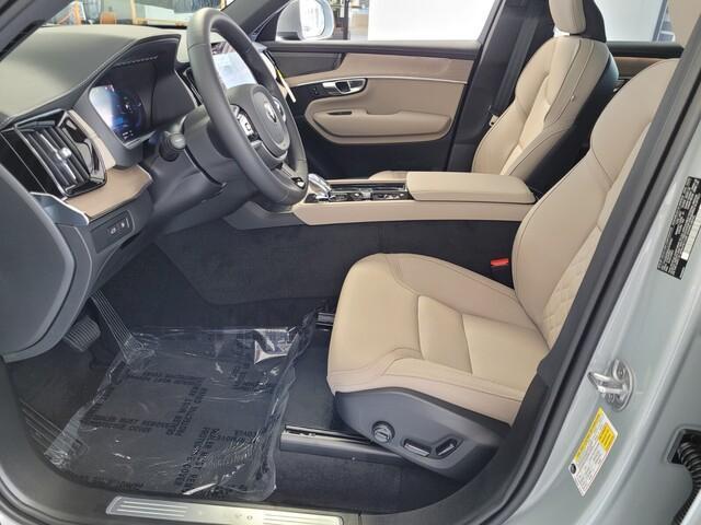 new 2025 Volvo XC90 Plug-In Hybrid car, priced at $78,805