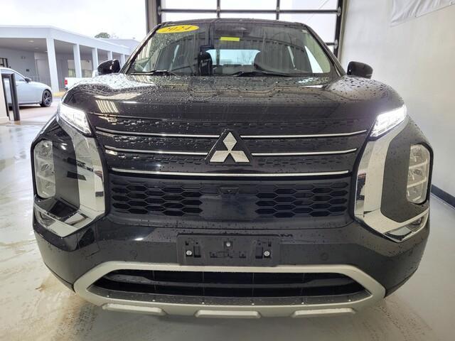 used 2024 Mitsubishi Outlander car, priced at $24,790