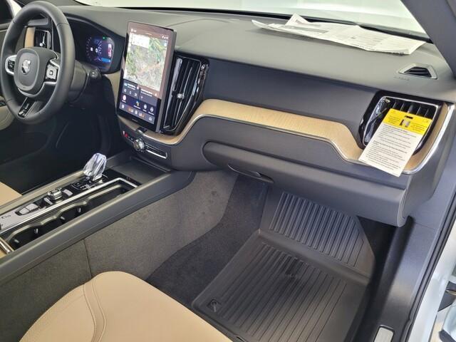 new 2026 Volvo XC60 car, priced at $52,975