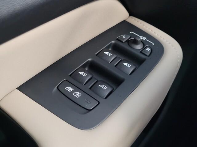 new 2026 Volvo XC60 car, priced at $52,975