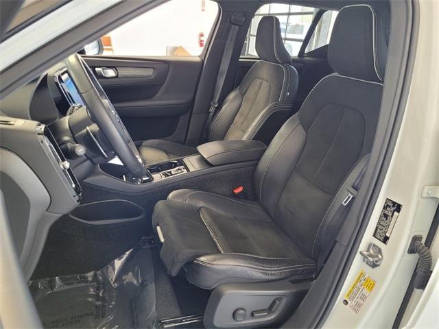 used 2019 Volvo XC40 car, priced at $18,890
