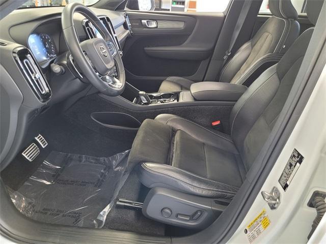 used 2019 Volvo XC40 car, priced at $18,890