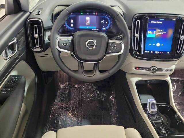 new 2025 Volvo XC40 car, priced at $51,565