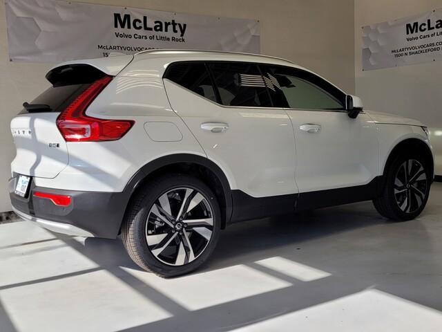 new 2025 Volvo XC40 car, priced at $51,145