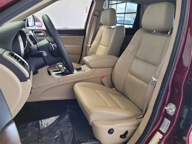 used 2017 Jeep Grand Cherokee car, priced at $18,390