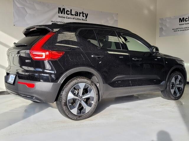 new 2025 Volvo XC40 car, priced at $47,145