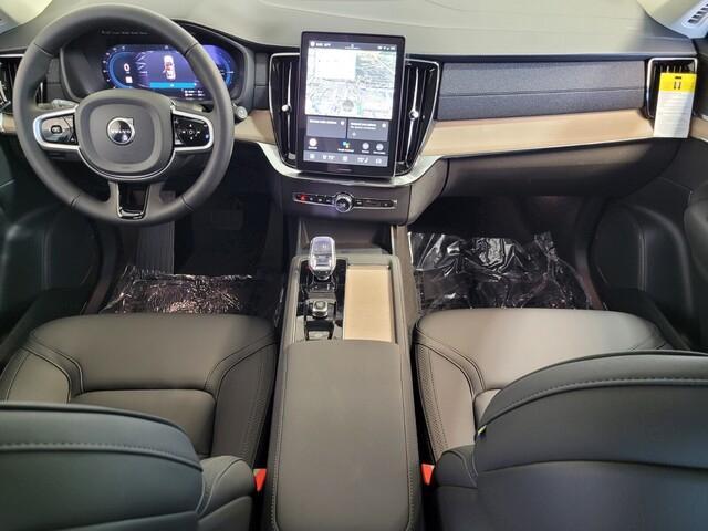 new 2025 Volvo XC90 Plug-In Hybrid car, priced at $75,935