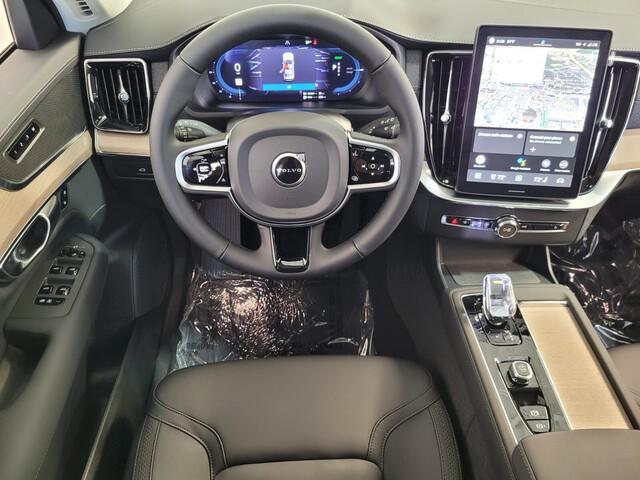 new 2025 Volvo XC90 Plug-In Hybrid car, priced at $75,935