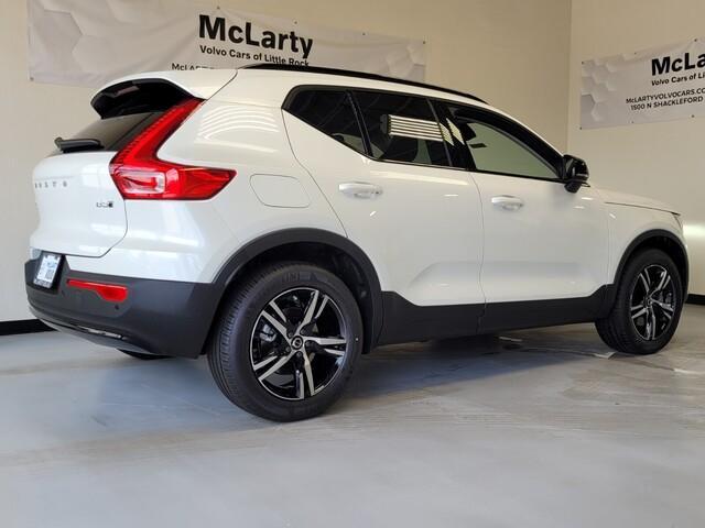 new 2026 Volvo XC40 car