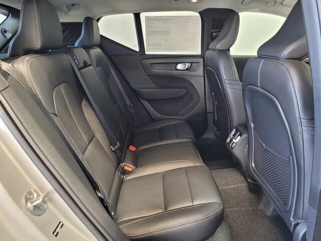new 2025 Volvo XC40 car, priced at $47,765